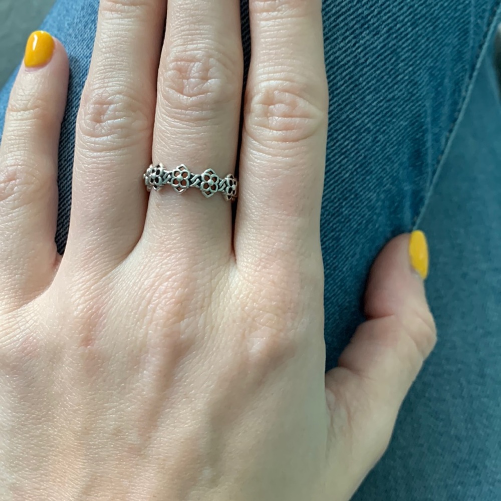 Pandora flower band